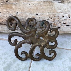 1960’s trap art brass handmade belt buckle